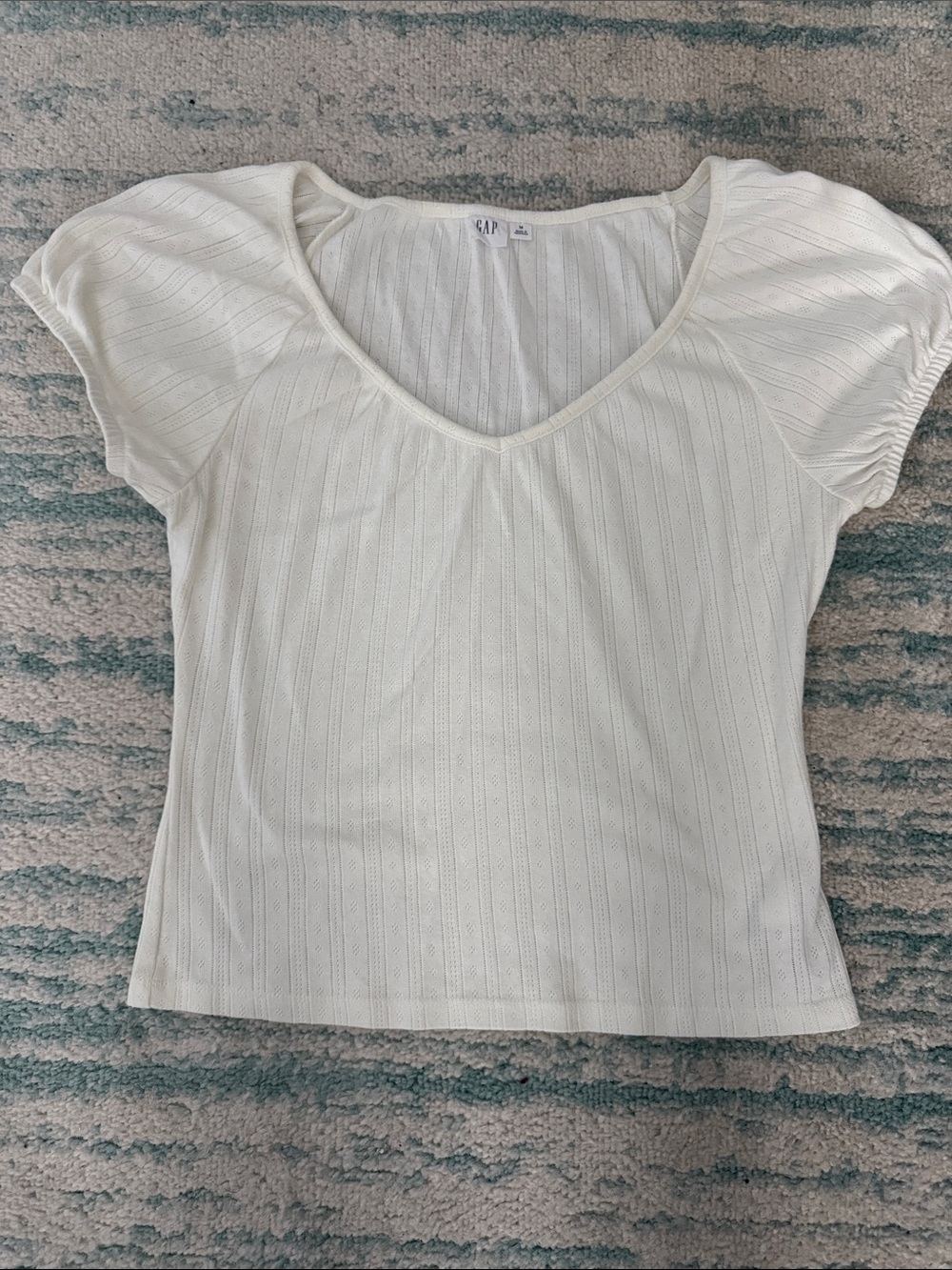 GAP Women's Cream Short Sleeve Scoop Neck Knit Top